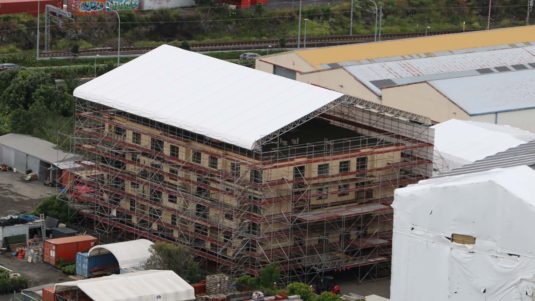 Large containment roof