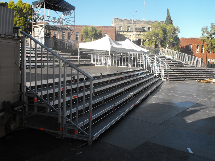 Public access stair using Layher decks